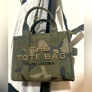 Marc Jacob's The Tote Bag